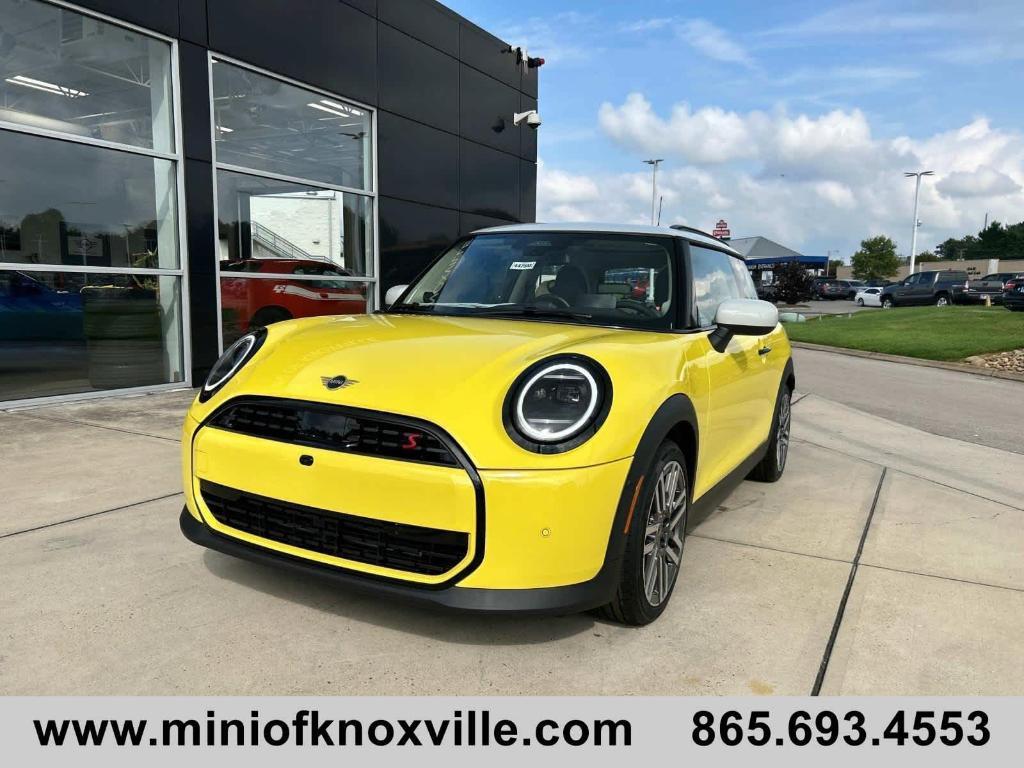 new 2025 MINI Hardtop car, priced at $37,545