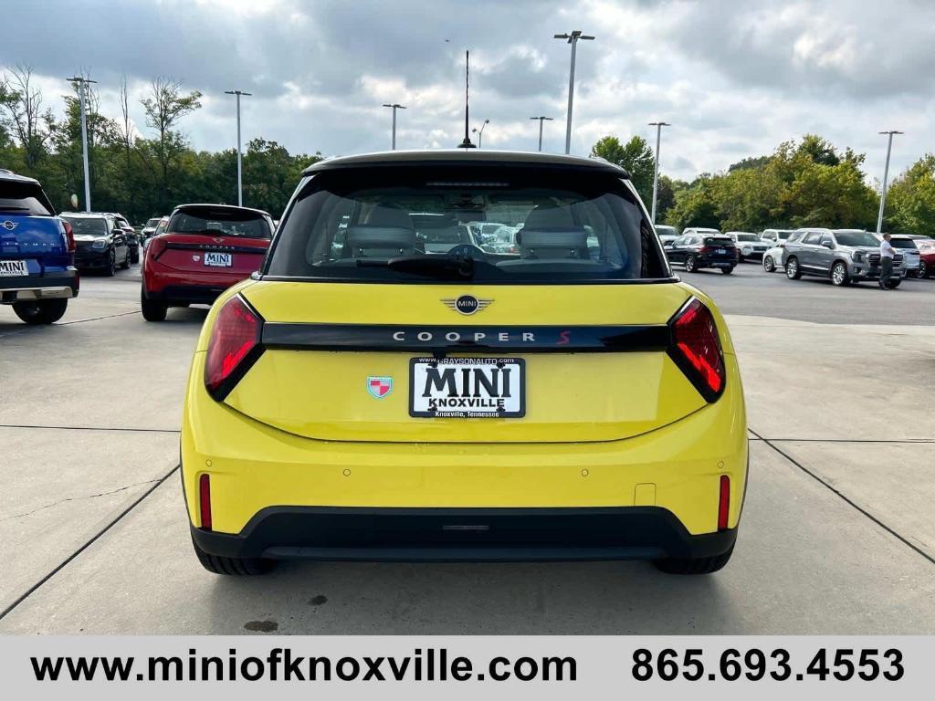 new 2025 MINI Hardtop car, priced at $37,545