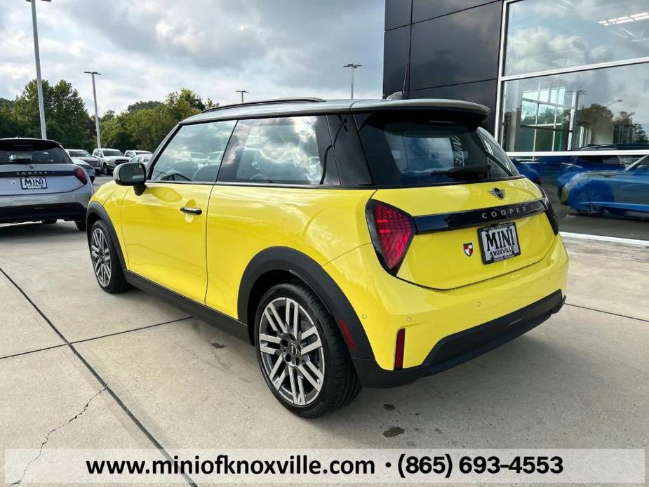 new 2025 MINI Hardtop car, priced at $37,545