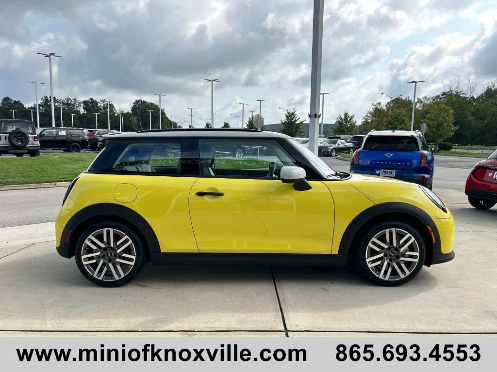 new 2025 MINI Hardtop car, priced at $37,545