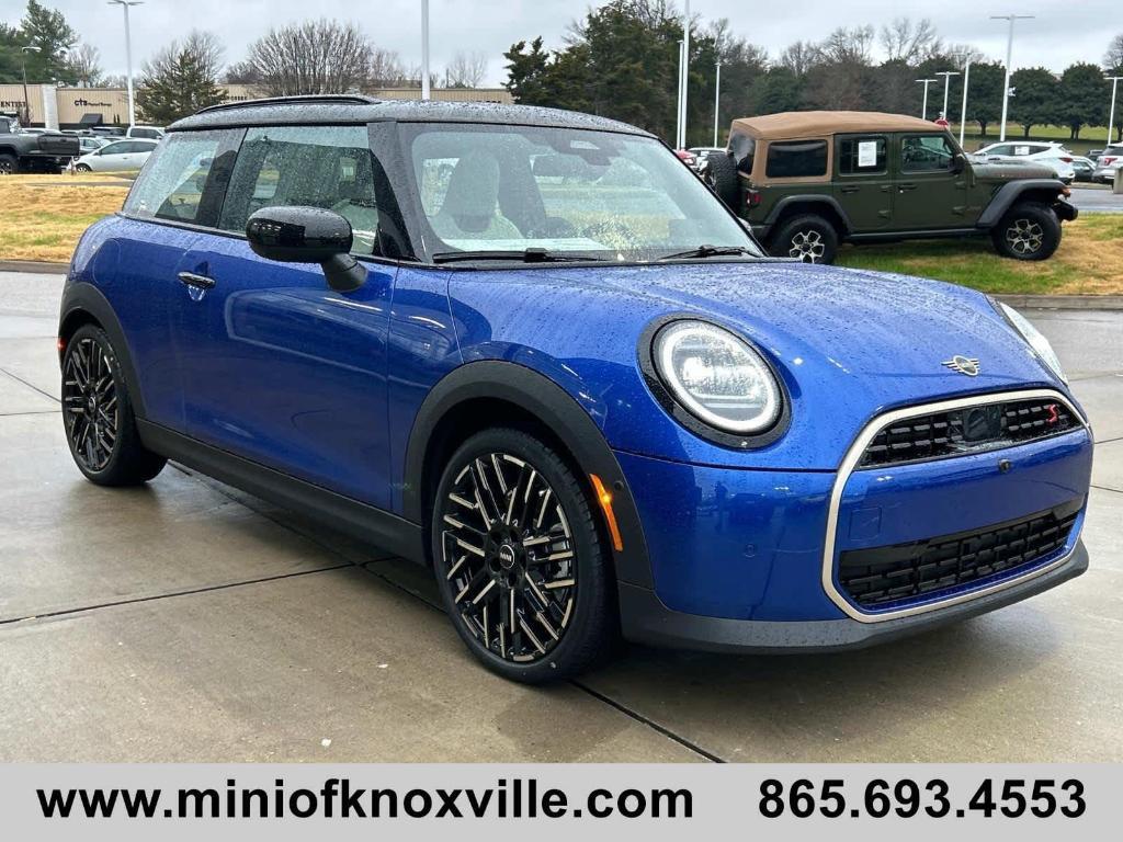 new 2025 MINI Hardtop car, priced at $39,370