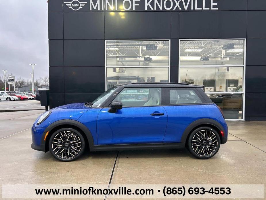 new 2025 MINI Hardtop car, priced at $39,370