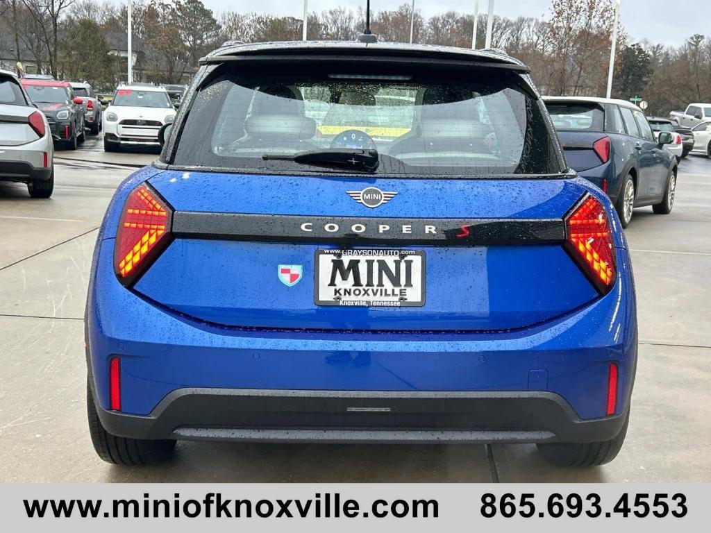 new 2025 MINI Hardtop car, priced at $39,370