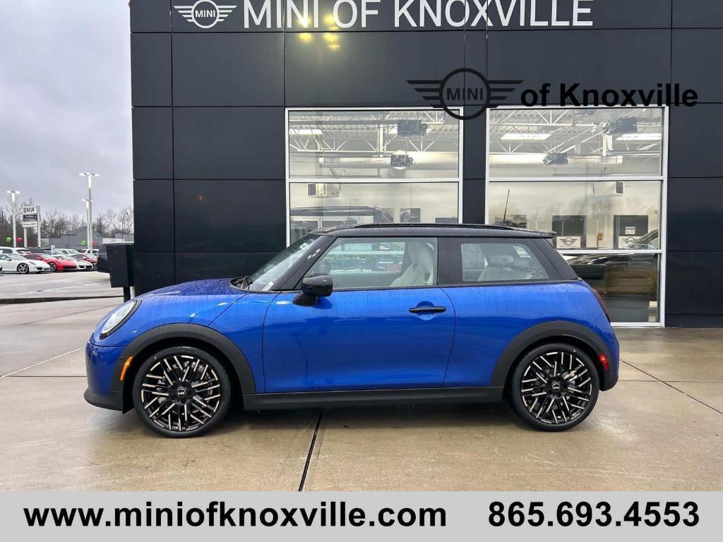 new 2025 MINI Hardtop car, priced at $39,370