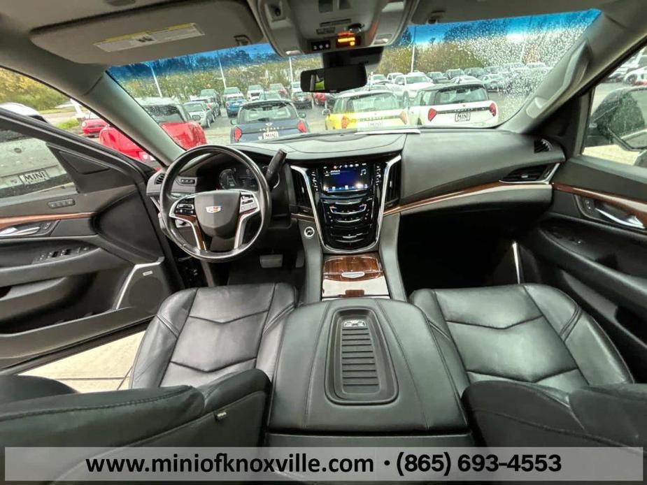 used 2019 Cadillac Escalade ESV car, priced at $32,406