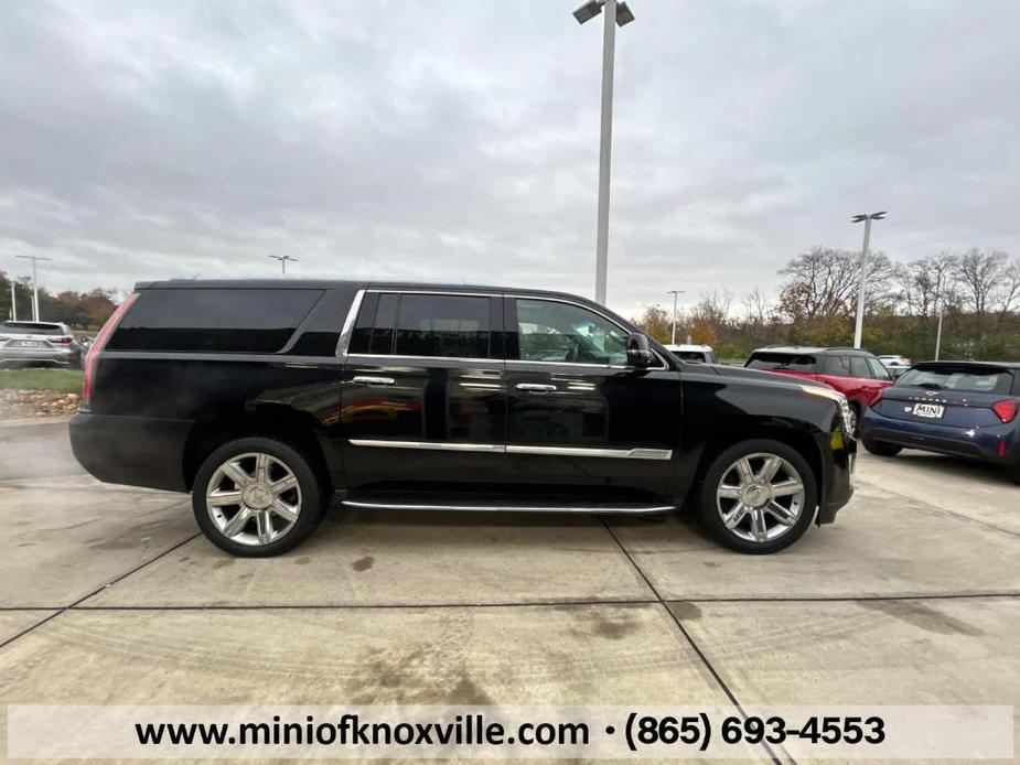 used 2019 Cadillac Escalade ESV car, priced at $32,406