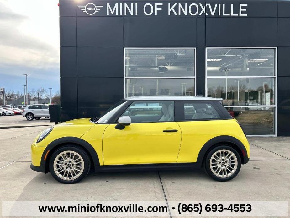 new 2025 MINI Hardtop car, priced at $35,980