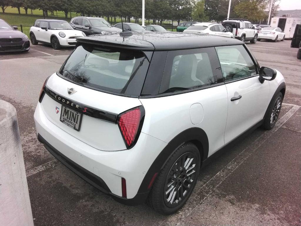 new 2025 MINI Hardtop car, priced at $37,075