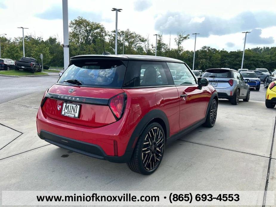 new 2025 MINI Hardtop car, priced at $38,295