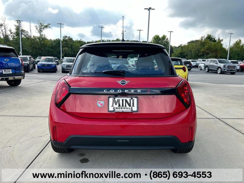 new 2025 MINI Hardtop car, priced at $38,295