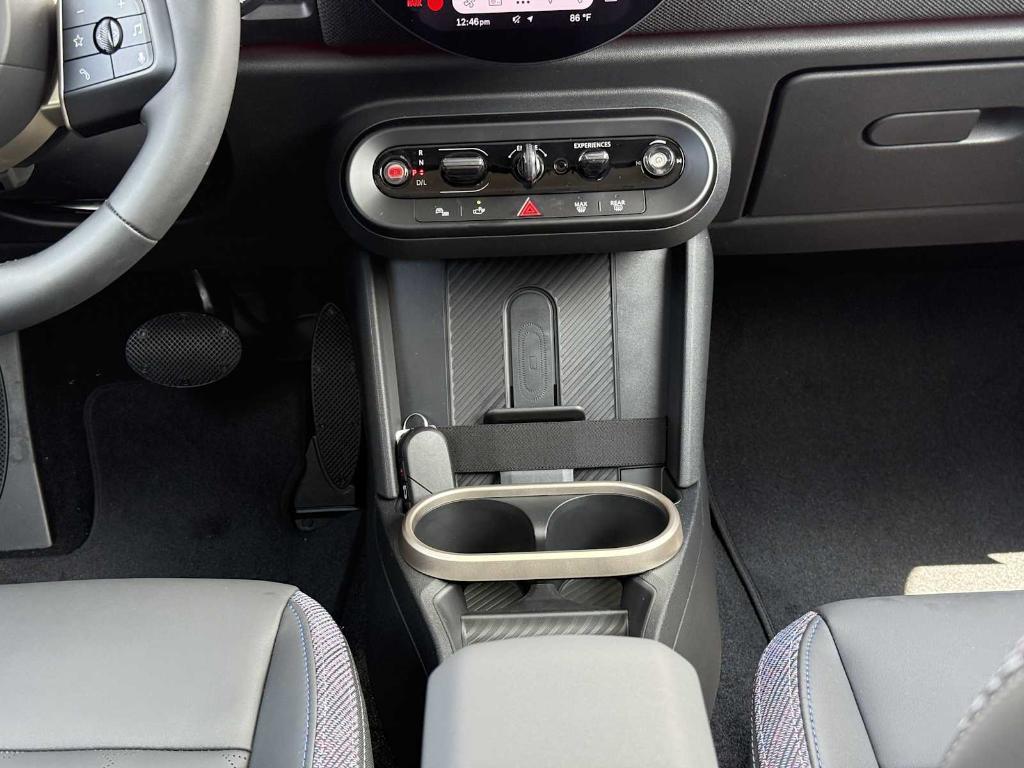 new 2025 MINI Hardtop car, priced at $32,825