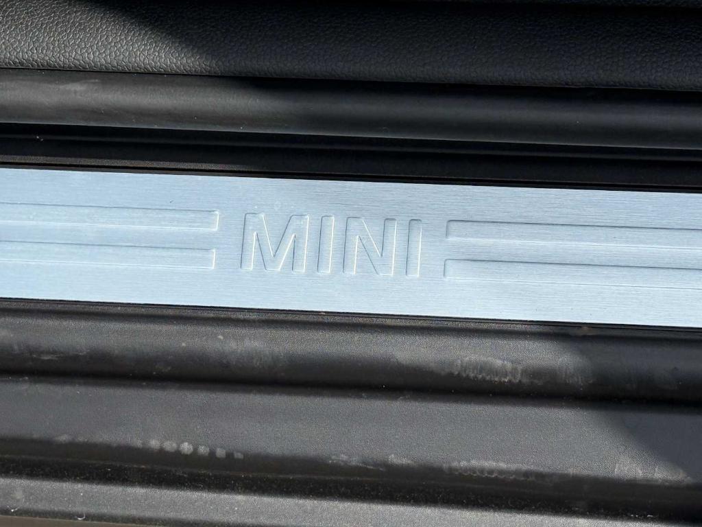 new 2025 MINI Hardtop car, priced at $37,075