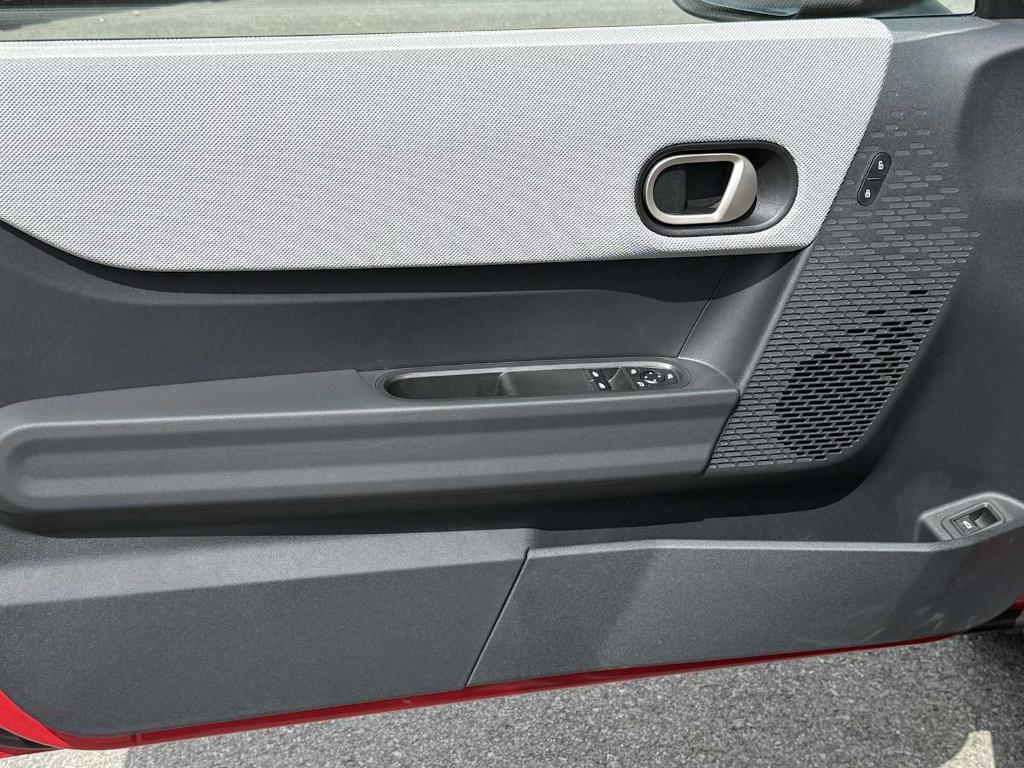 new 2025 MINI Hardtop car, priced at $37,075