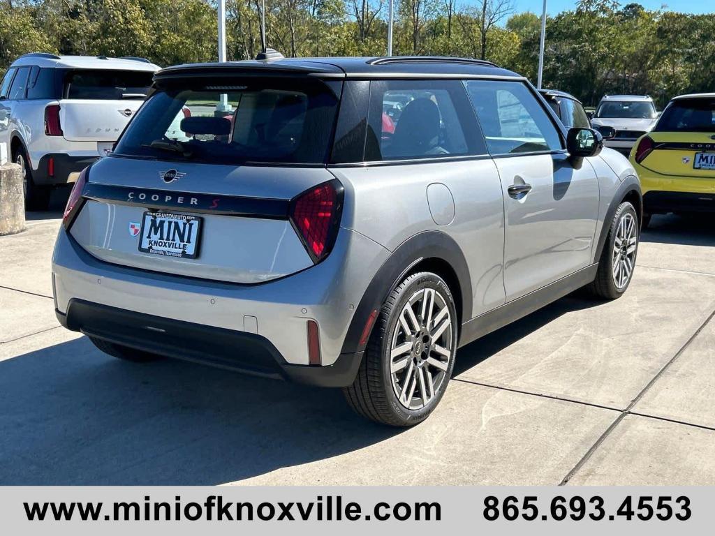 new 2025 MINI Hardtop car, priced at $37,515