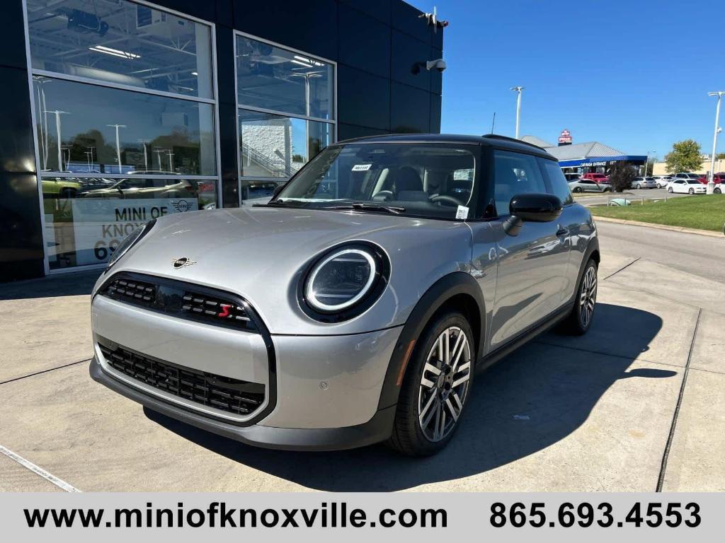 new 2025 MINI Hardtop car, priced at $37,515