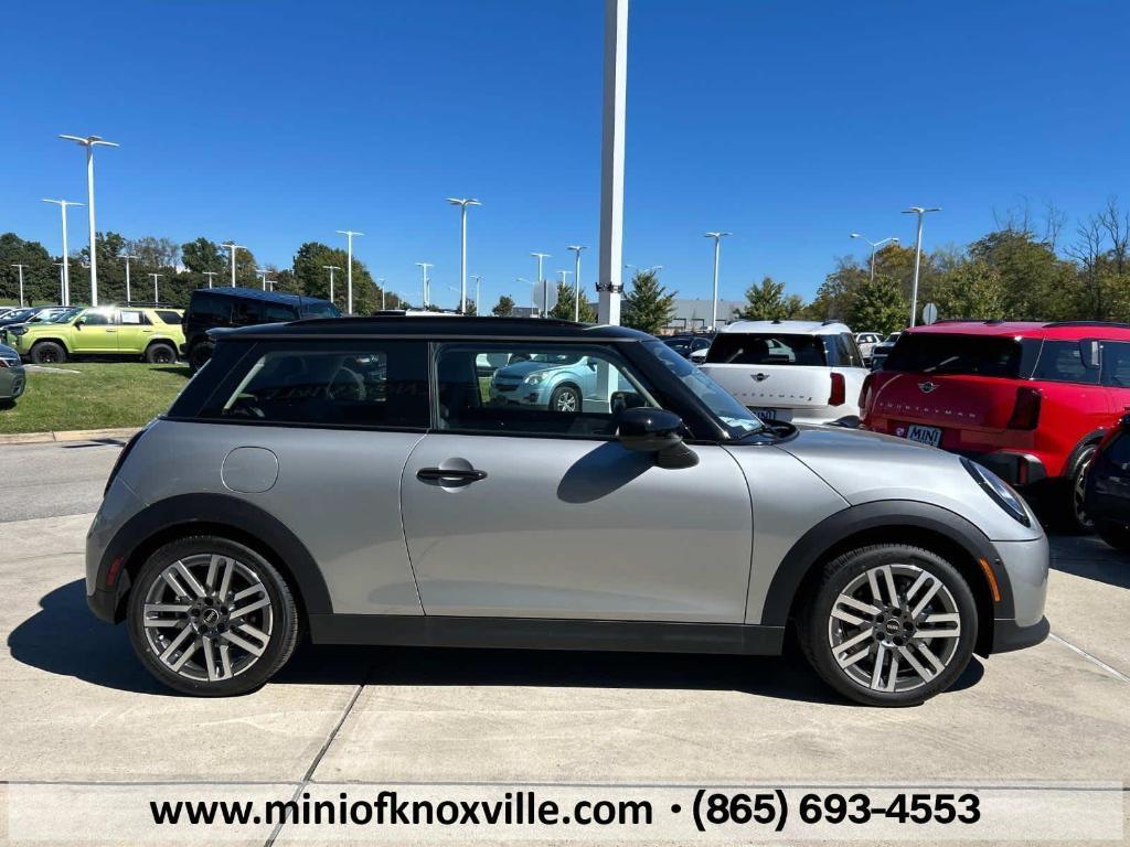 new 2025 MINI Hardtop car, priced at $37,515