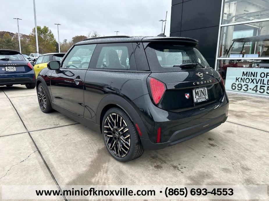 new 2025 MINI Hardtop car, priced at $39,385