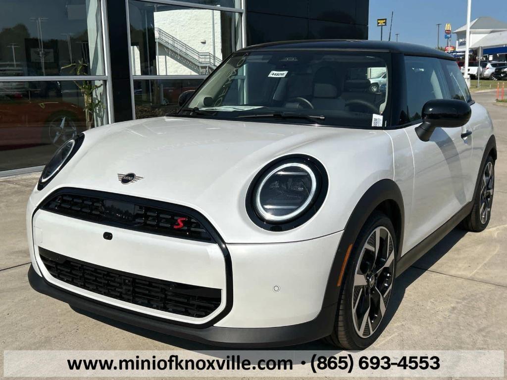 new 2025 MINI Hardtop car, priced at $38,100