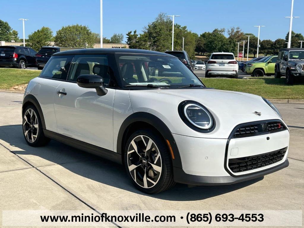 new 2025 MINI Hardtop car, priced at $38,100