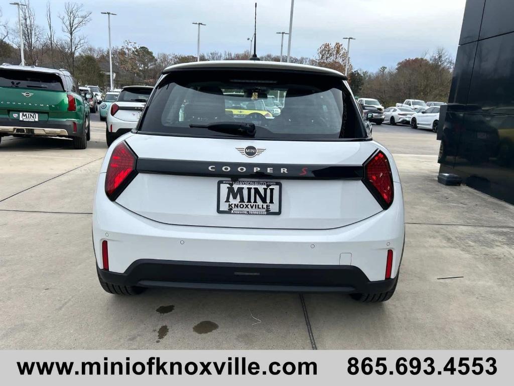 new 2025 MINI Hardtop car, priced at $35,680