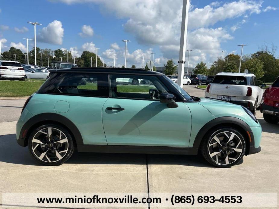 new 2025 MINI Hardtop car, priced at $39,375