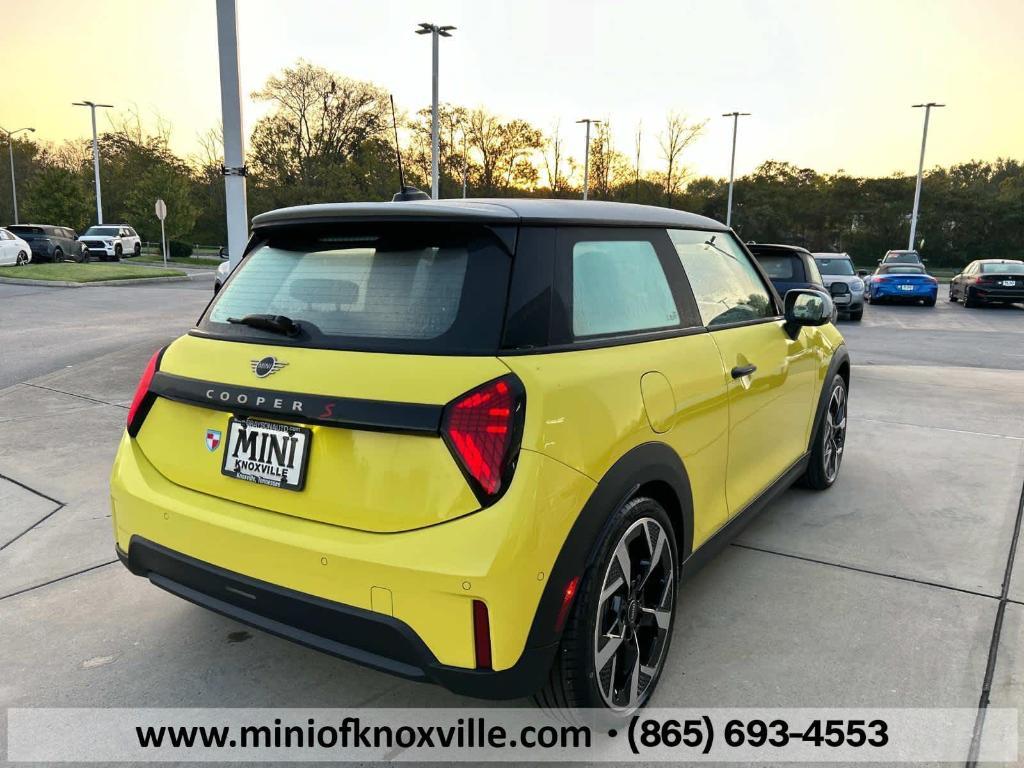 new 2025 MINI Hardtop car, priced at $39,125