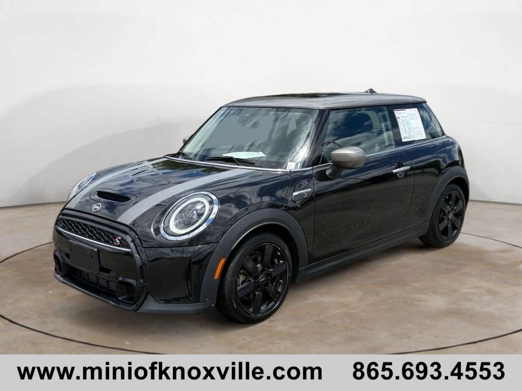 used 2022 MINI Hardtop car, priced at $27,901