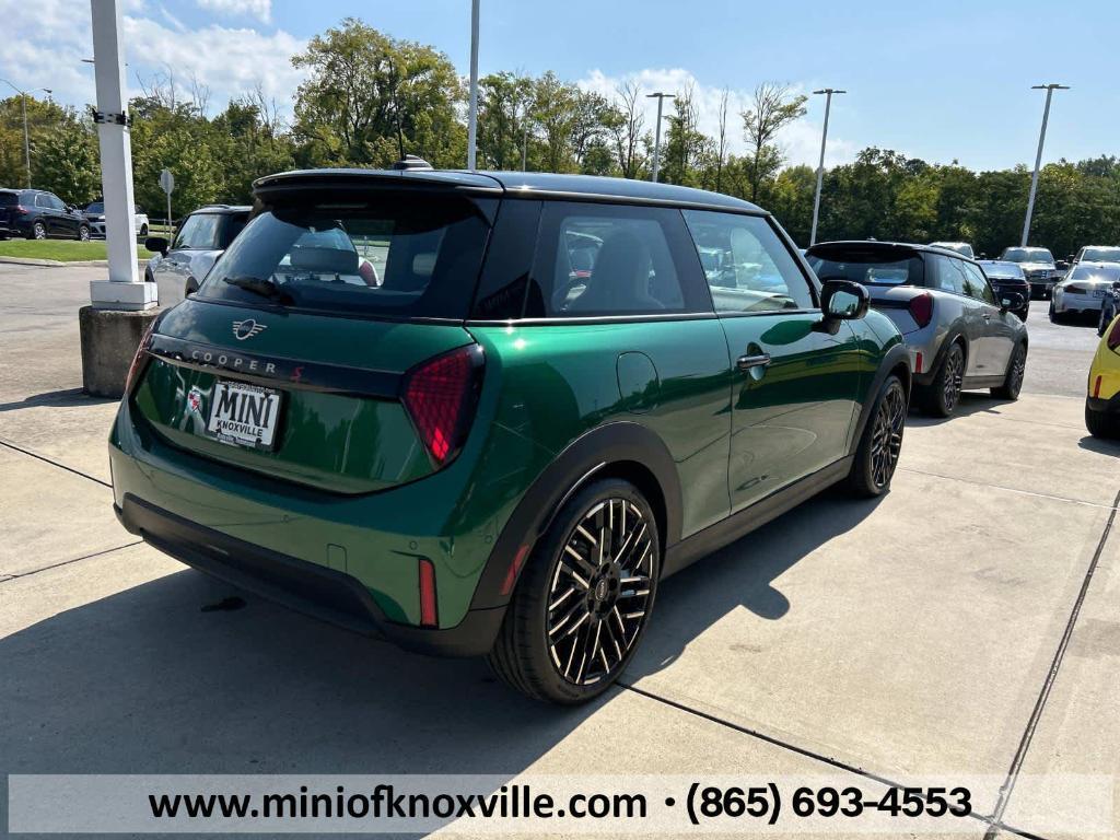 new 2025 MINI Hardtop car, priced at $39,105