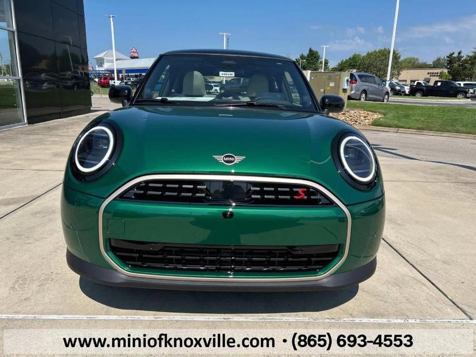 new 2025 MINI Hardtop car, priced at $39,105