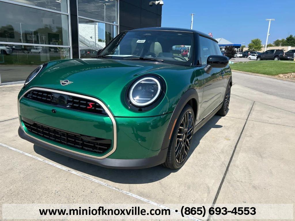 new 2025 MINI Hardtop car, priced at $39,105