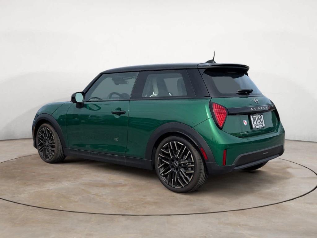 new 2025 MINI Hardtop car, priced at $39,105