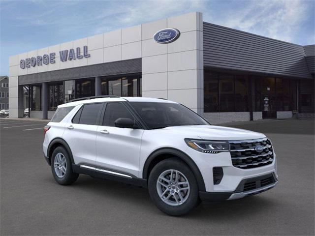 new 2025 Ford Explorer car, priced at $40,802