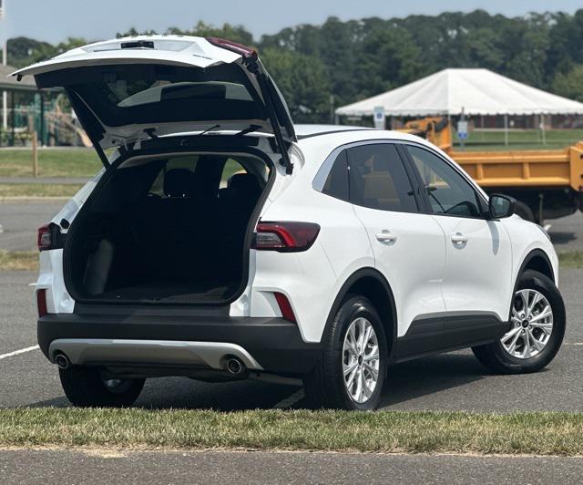 used 2023 Ford Escape car, priced at $26,995