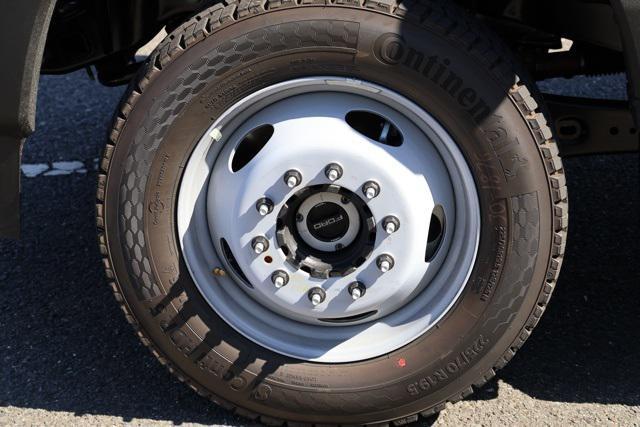 new 2025 Ford F-450 car, priced at $92,173