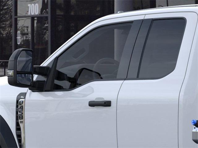 new 2025 Ford F-450 car, priced at $75,007