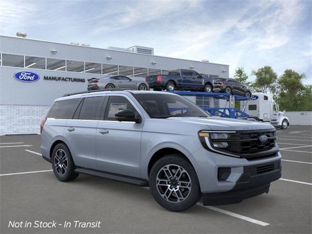 new 2025 Ford Expedition car, priced at $72,885