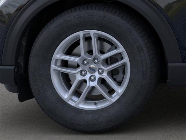 new 2025 Ford Explorer car, priced at $40,558