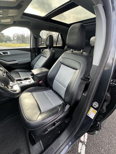 used 2022 Ford Explorer car, priced at $29,995