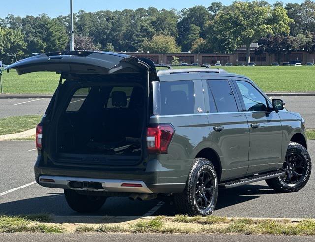 used 2022 Ford Expedition car, priced at $49,995