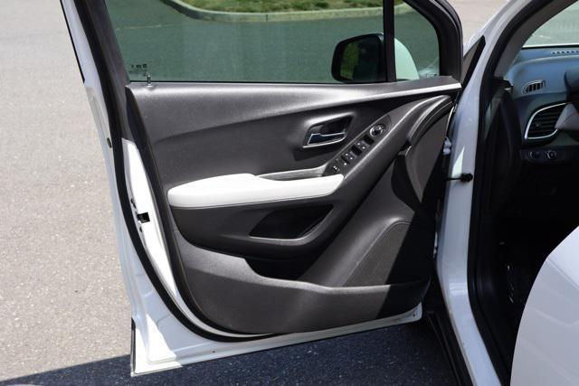 used 2021 Chevrolet Trax car, priced at $14,995