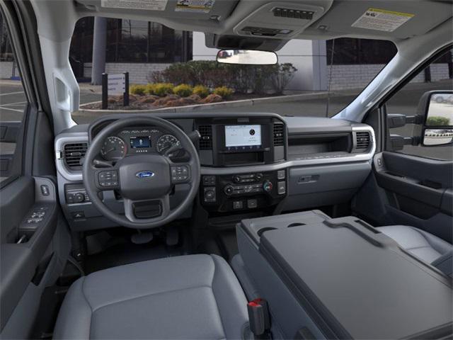 new 2025 Ford F-250 car, priced at $55,400