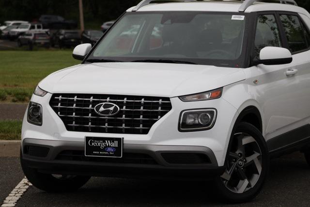used 2022 Hyundai Venue car, priced at $17,495