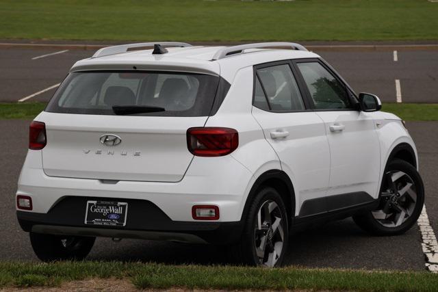 used 2022 Hyundai Venue car, priced at $17,495