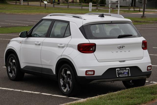 used 2022 Hyundai Venue car, priced at $17,495