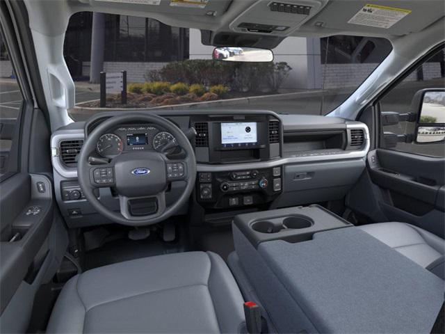 new 2025 Ford F-250 car, priced at $52,272