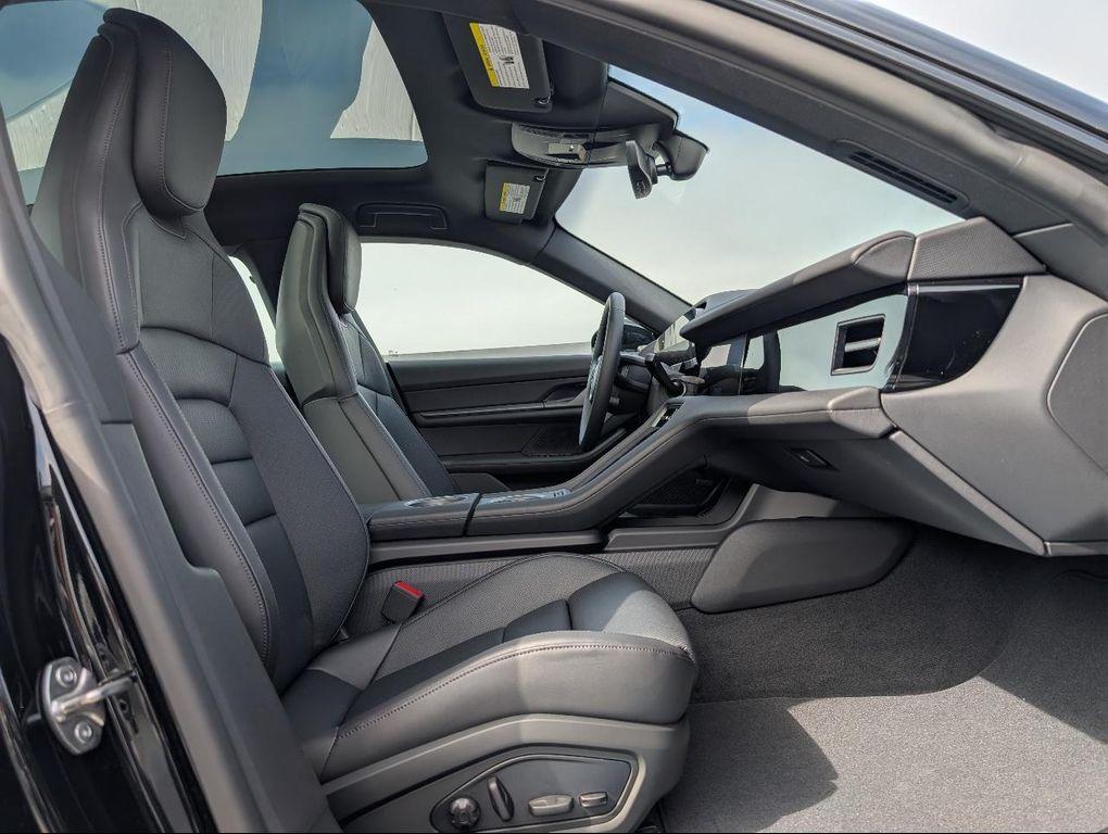new 2025 Porsche Taycan car