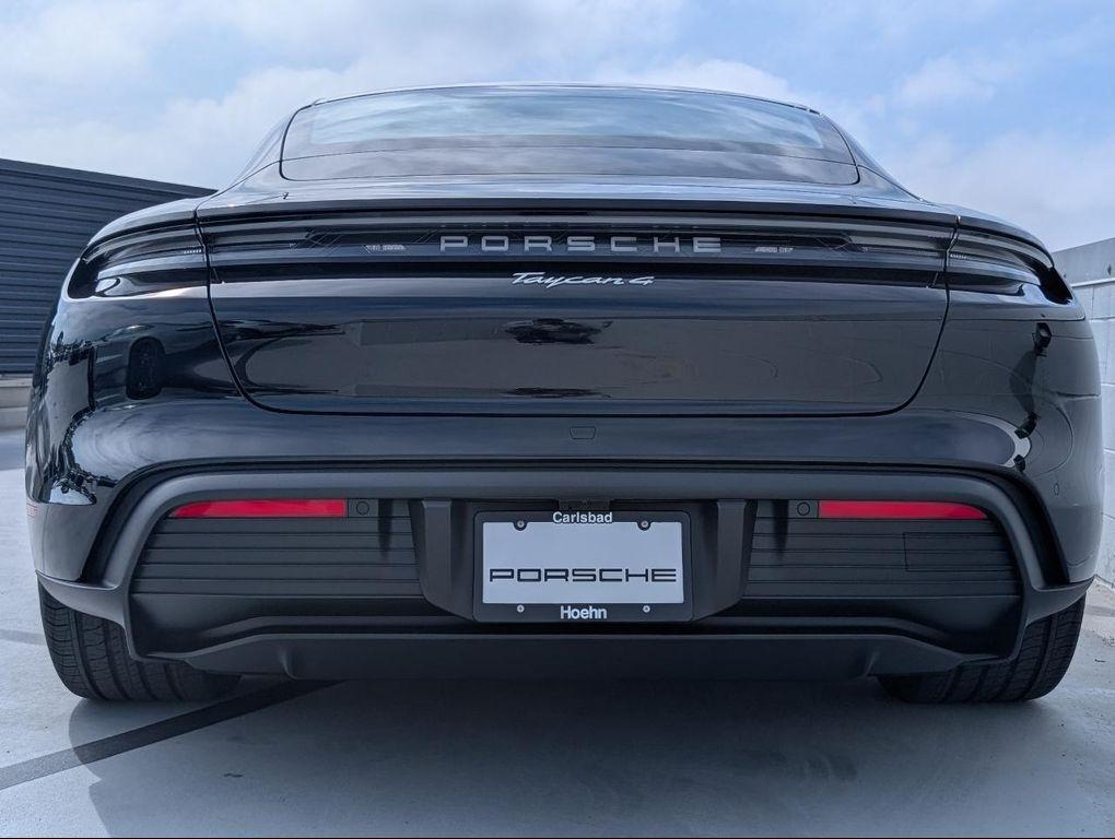 new 2025 Porsche Taycan car