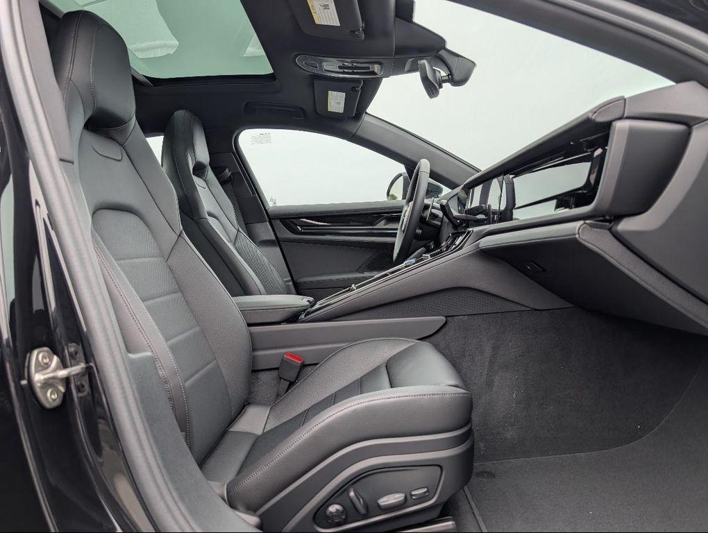 new 2025 Porsche Panamera car