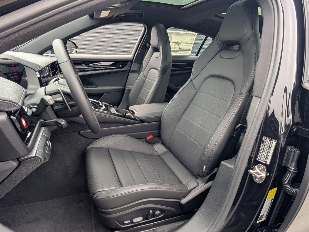new 2025 Porsche Panamera car