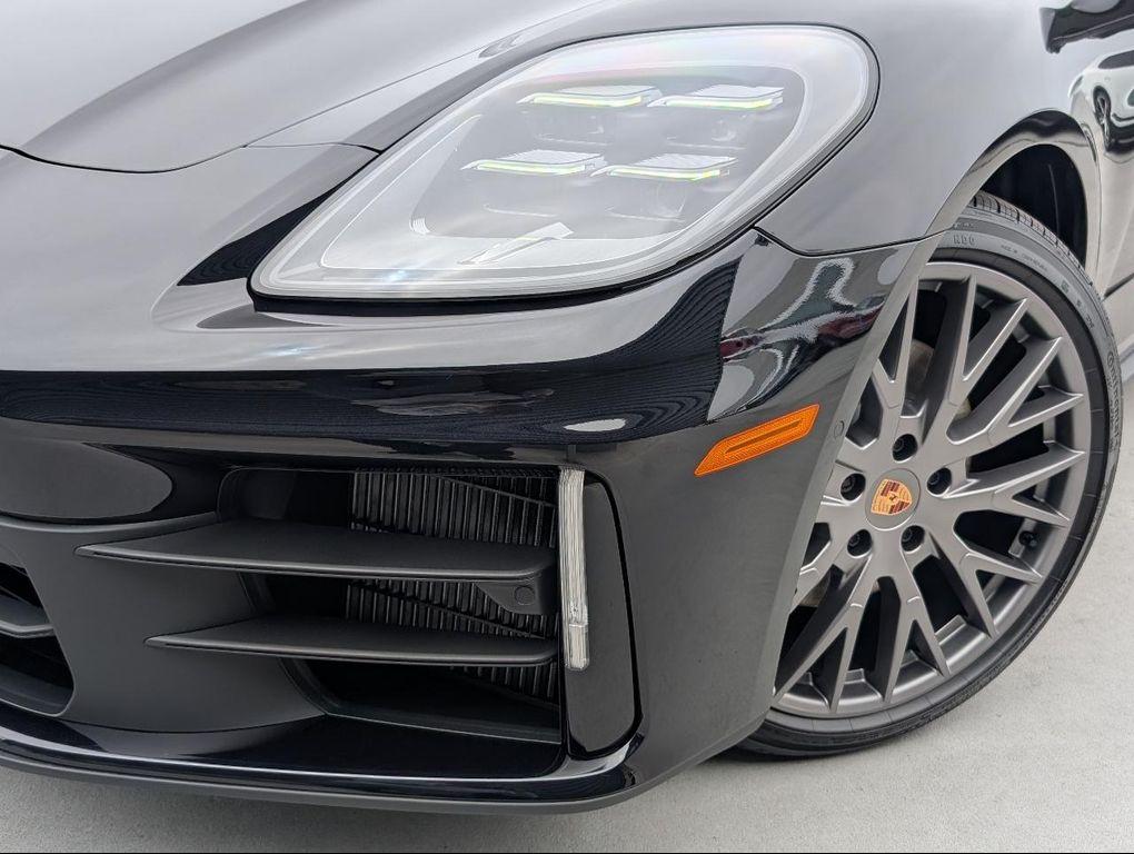 new 2025 Porsche Panamera car